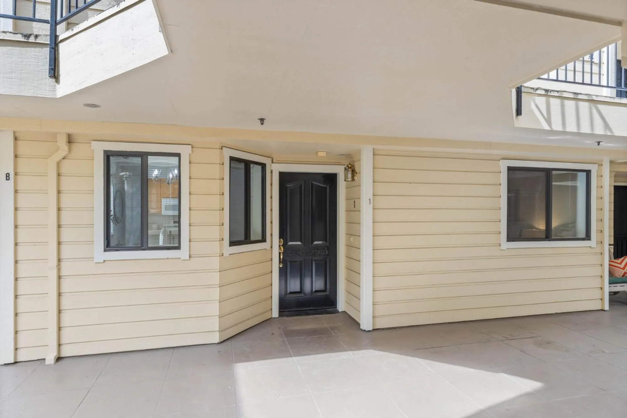 Property Slideshow image 22 of 37 | 576 w parr ave 1, Los Gatos, CA, 95032