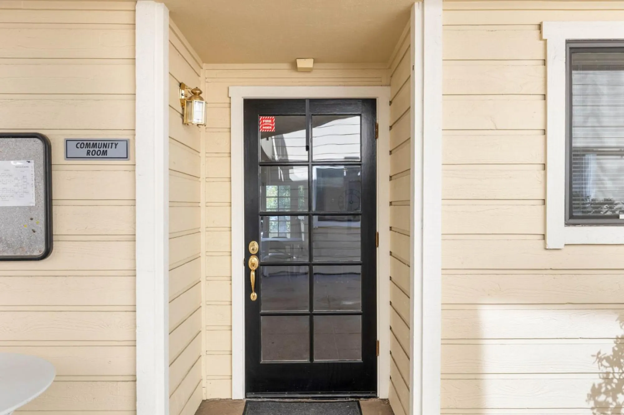 Property Slideshow image 30 of 37 | 576 w parr ave 1, Los Gatos, CA, 95032