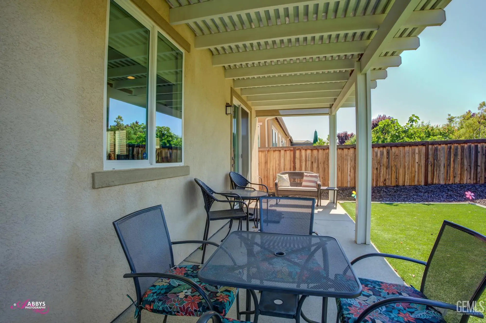 Property Slideshow image 23 of 50 | 9803 petersburg pl, Bakersfield, CA, 93306