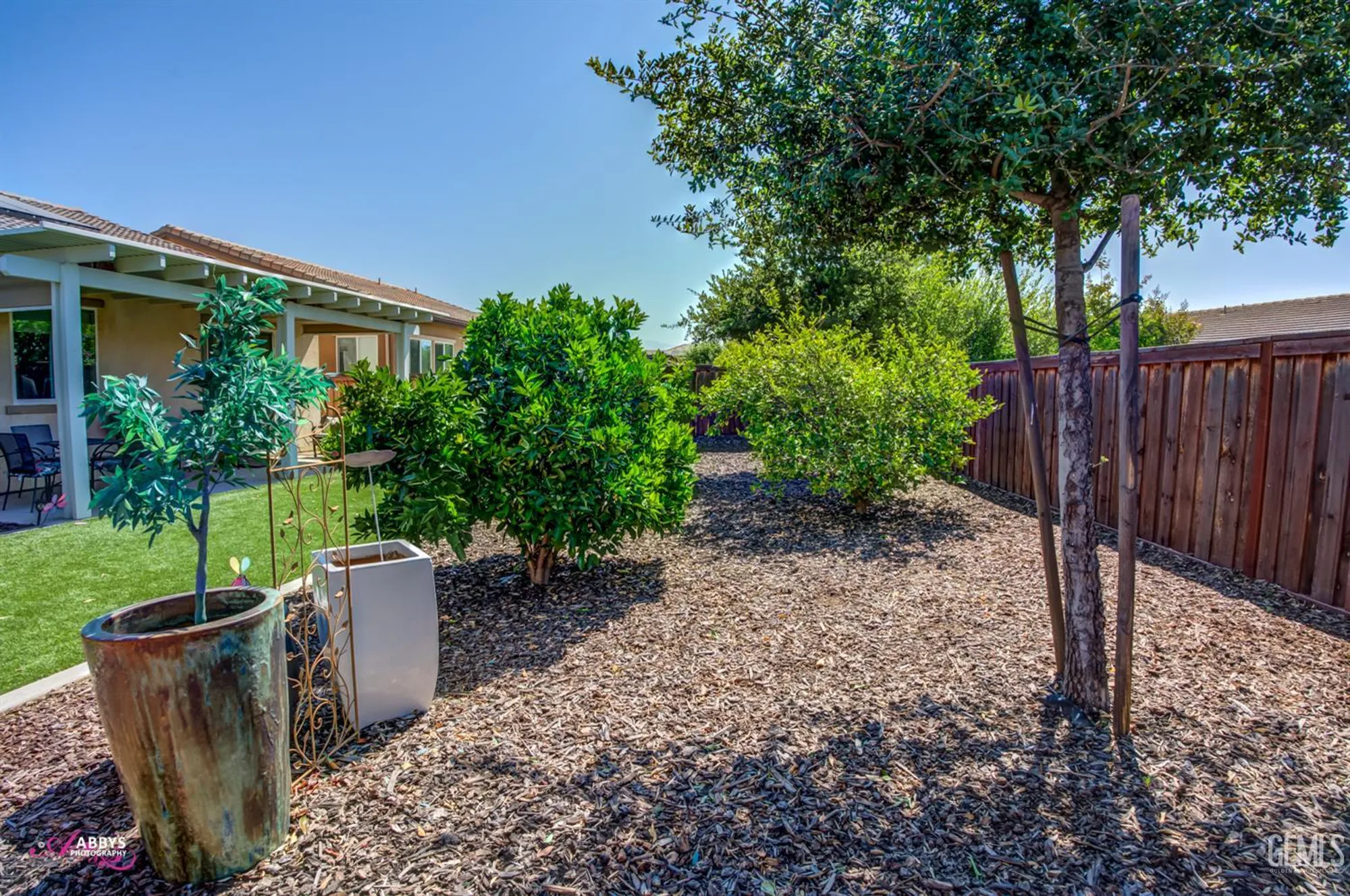 Property Slideshow image 29 of 50 | 9803 petersburg pl, Bakersfield, CA, 93306