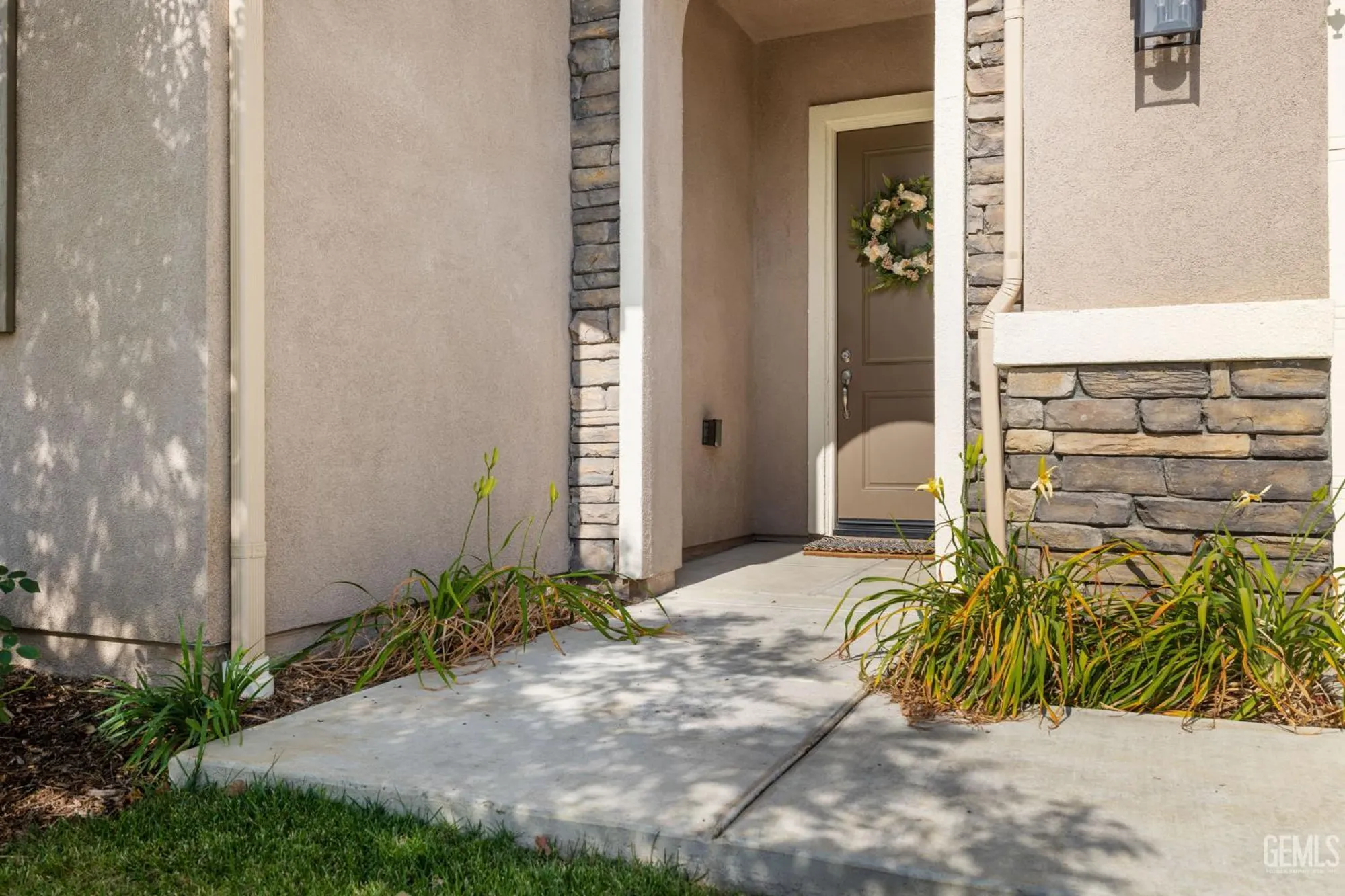 Property Slideshow image 5 of 55 | 9700 kingsport pl, Bakersfield, CA, 93306