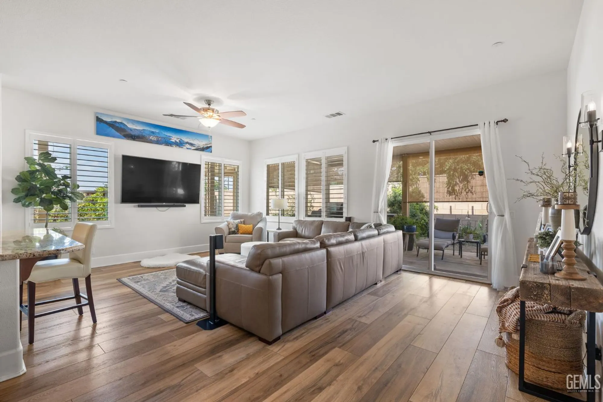 Property Slideshow image 24 of 55 | 9700 kingsport pl, Bakersfield, CA, 93306