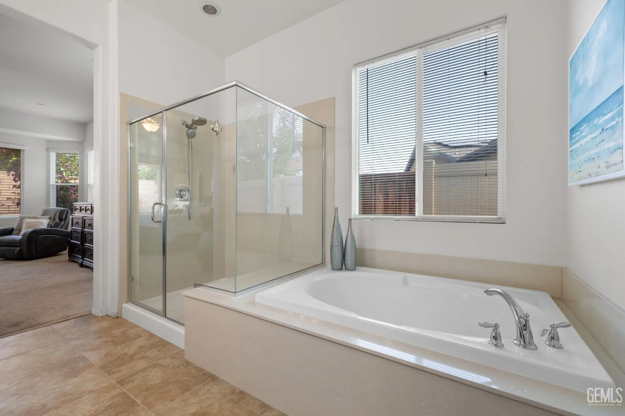 Property Slideshow image 36 of 55 | 9700 kingsport pl, Bakersfield, CA, 93306