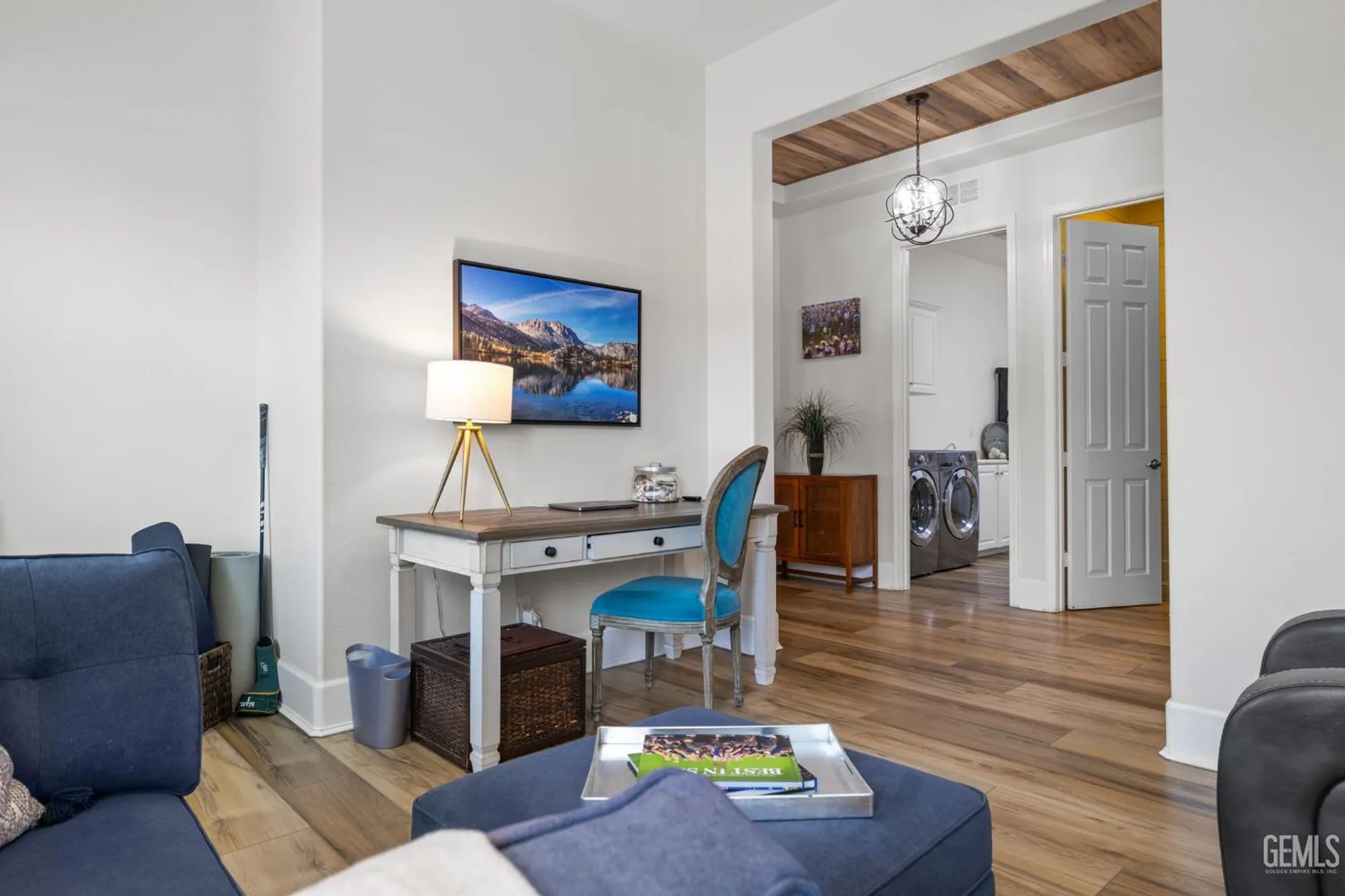 Property Slideshow image 10 of 55 | 9700 kingsport pl, Bakersfield, CA, 93306