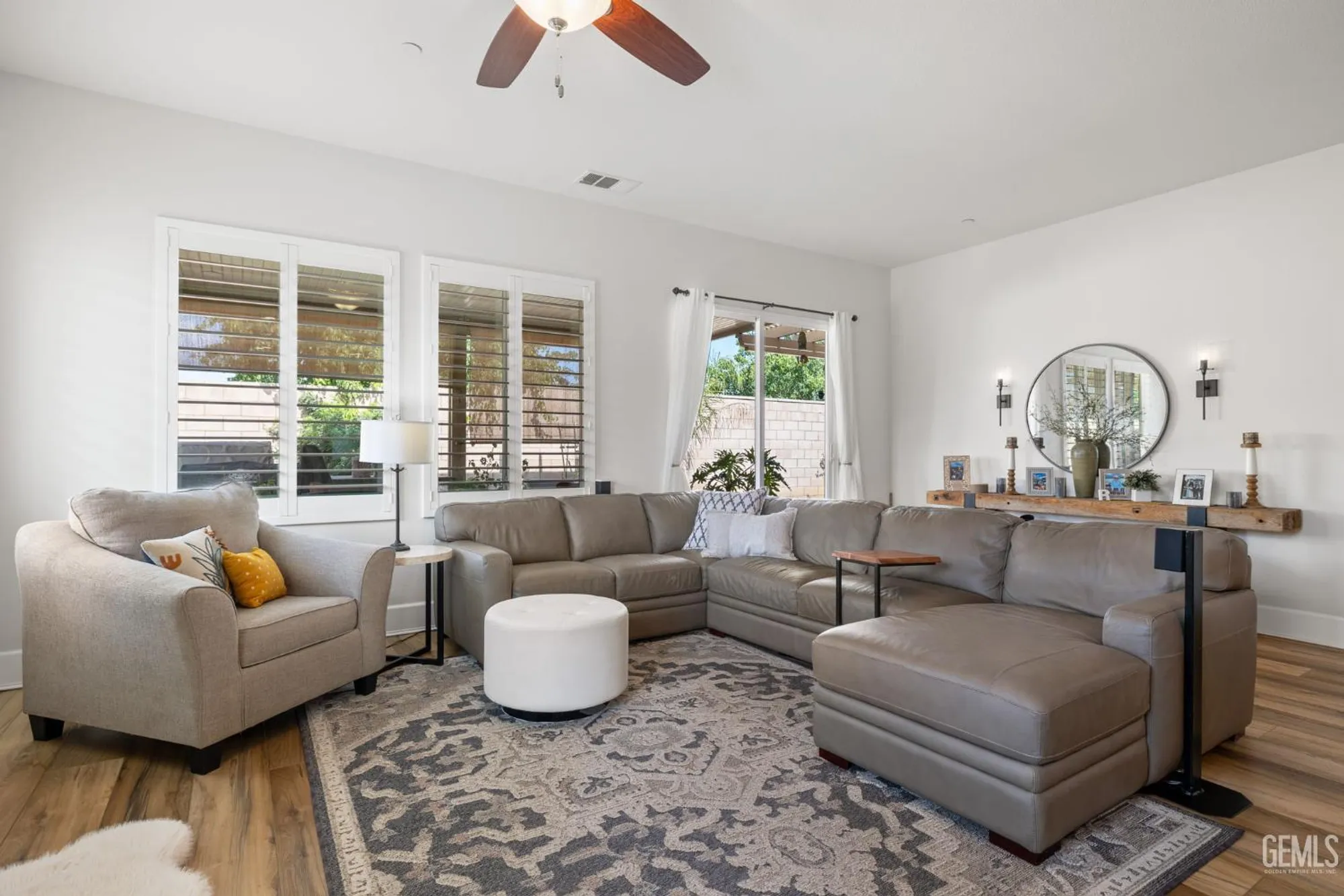 Property Slideshow image 27 of 55 | 9700 kingsport pl, Bakersfield, CA, 93306