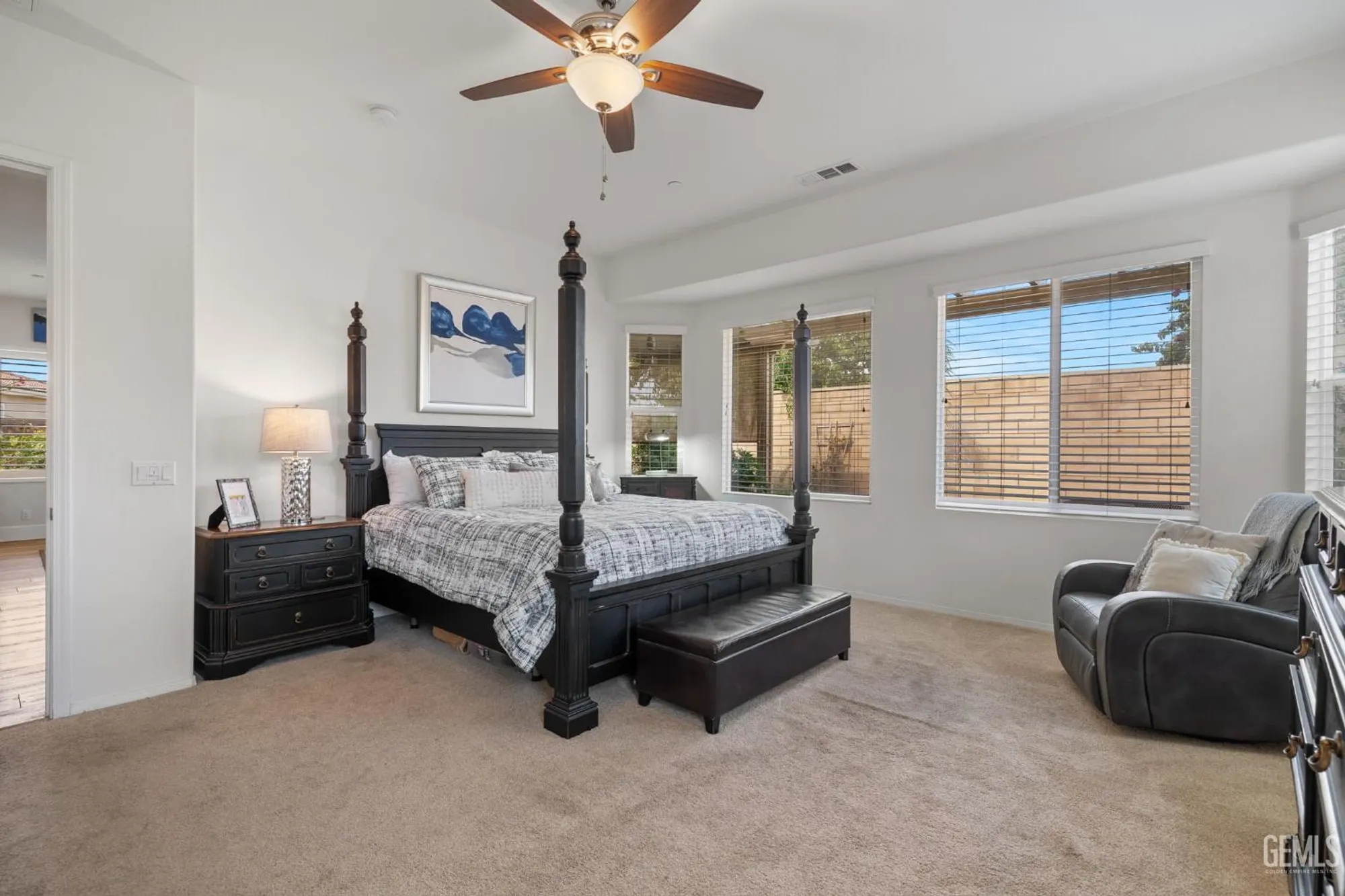 Property Slideshow image 31 of 55 | 9700 kingsport pl, Bakersfield, CA, 93306