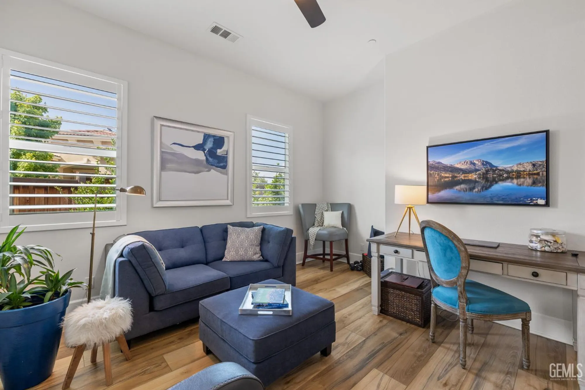 Property Slideshow image 9 of 55 | 9700 kingsport pl, Bakersfield, CA, 93306