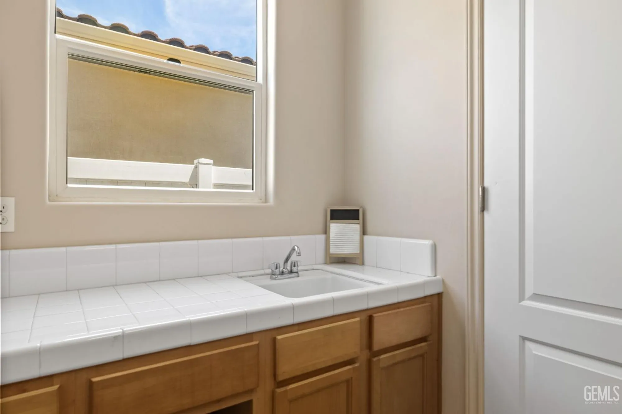 Property Slideshow image 24 of 60 | 11901 kimelford dr, Bakersfield, CA, 93312