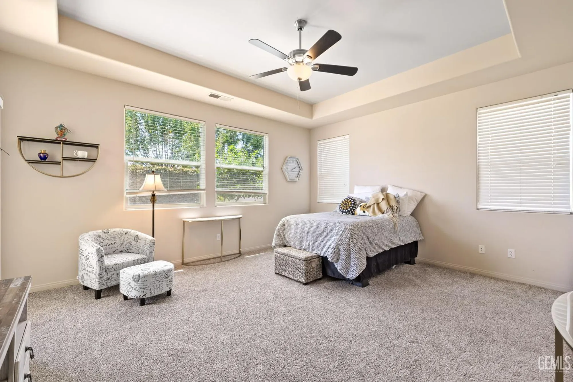 Property Slideshow image 29 of 60 | 11901 kimelford dr, Bakersfield, CA, 93312