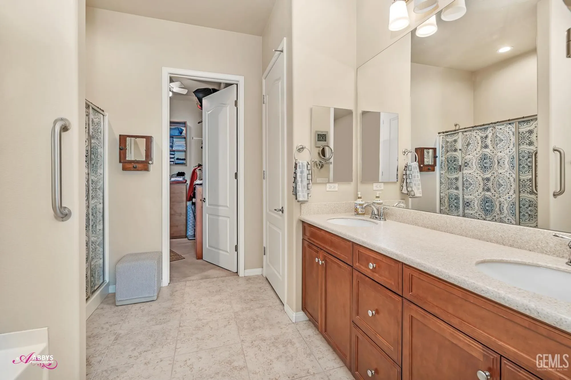 Property Slideshow image 15 of 50 | 6100 lassen ridge rd, Bakersfield, CA, 93306