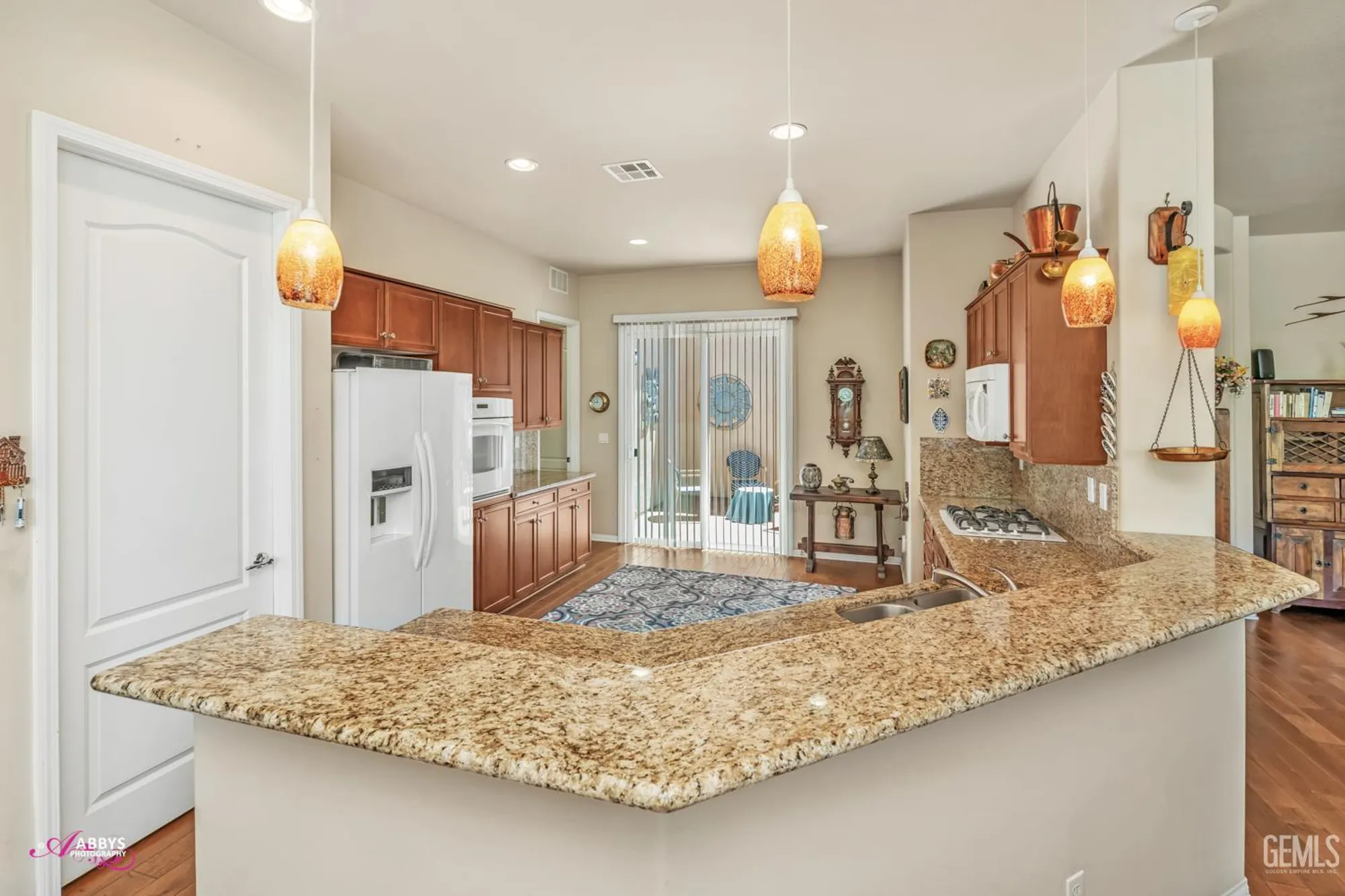 Property Slideshow image 9 of 50 | 6100 lassen ridge rd, Bakersfield, CA, 93306