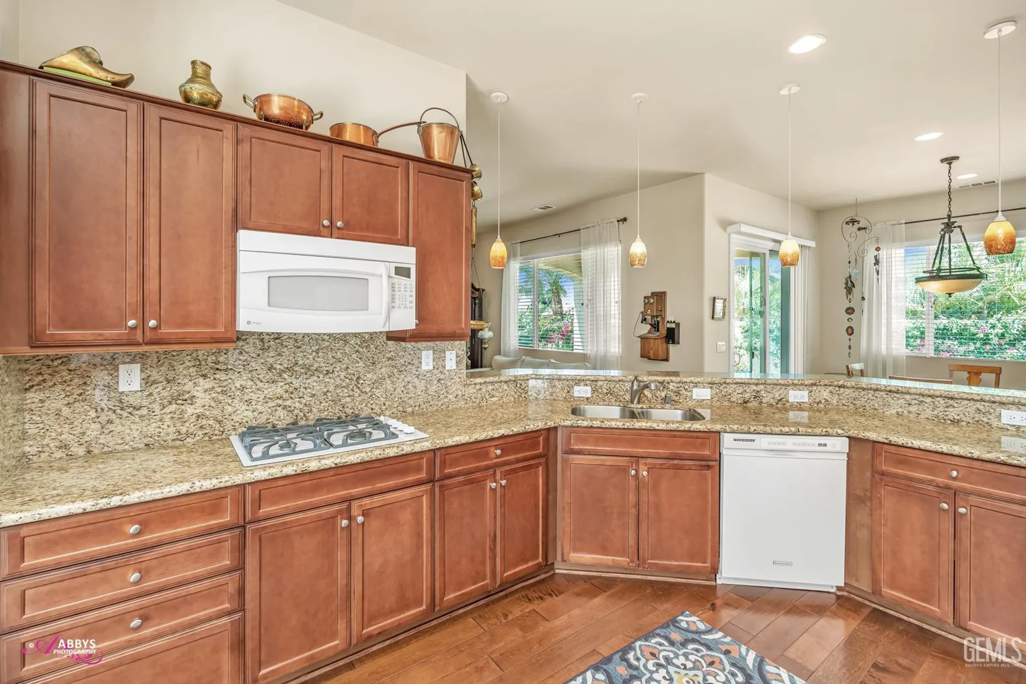 Property Slideshow image 12 of 50 | 6100 lassen ridge rd, Bakersfield, CA, 93306