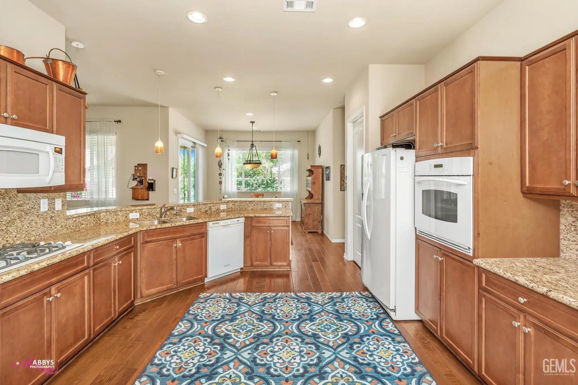 Property Slideshow image 11 of 50 | 6100 lassen ridge rd, Bakersfield, CA, 93306