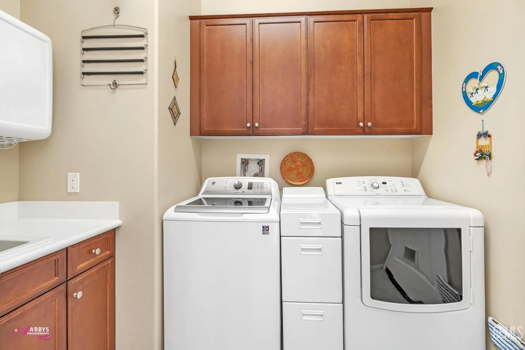 Property Slideshow image 21 of 50 | 6100 lassen ridge rd, Bakersfield, CA, 93306