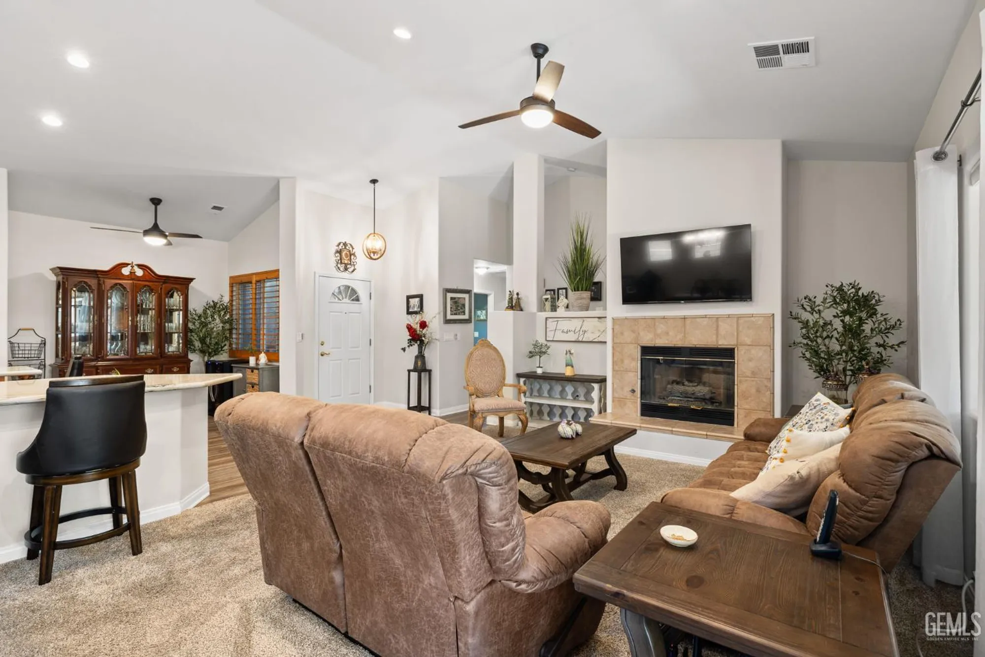 Property Slideshow image 10 of 69 | 3010 tea rose st, Bakersfield, CA, 93311