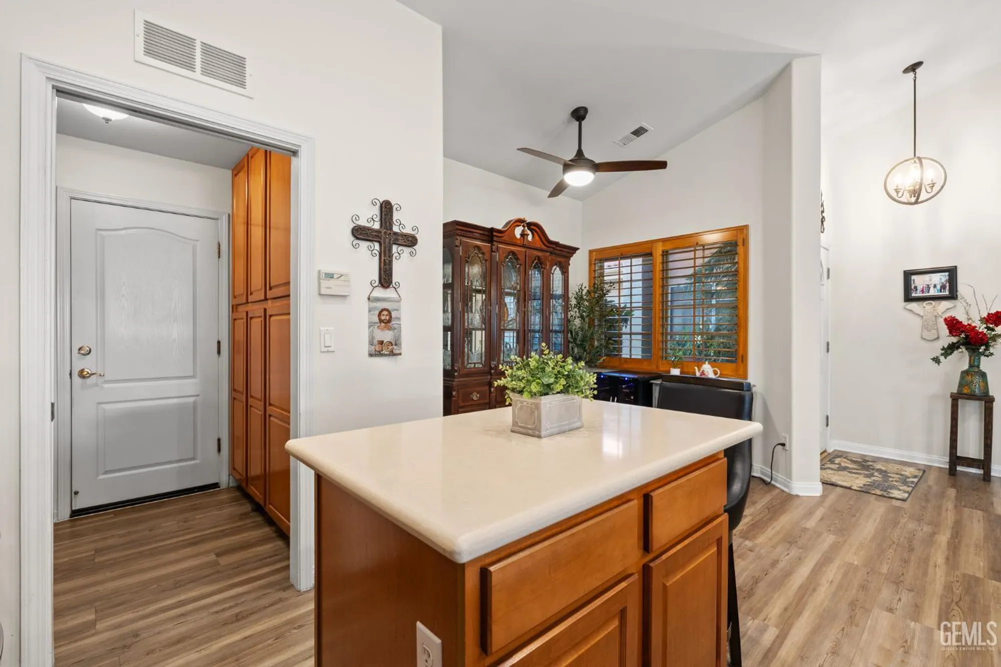 Property Slideshow image 19 of 69 | 3010 tea rose st, Bakersfield, CA, 93311