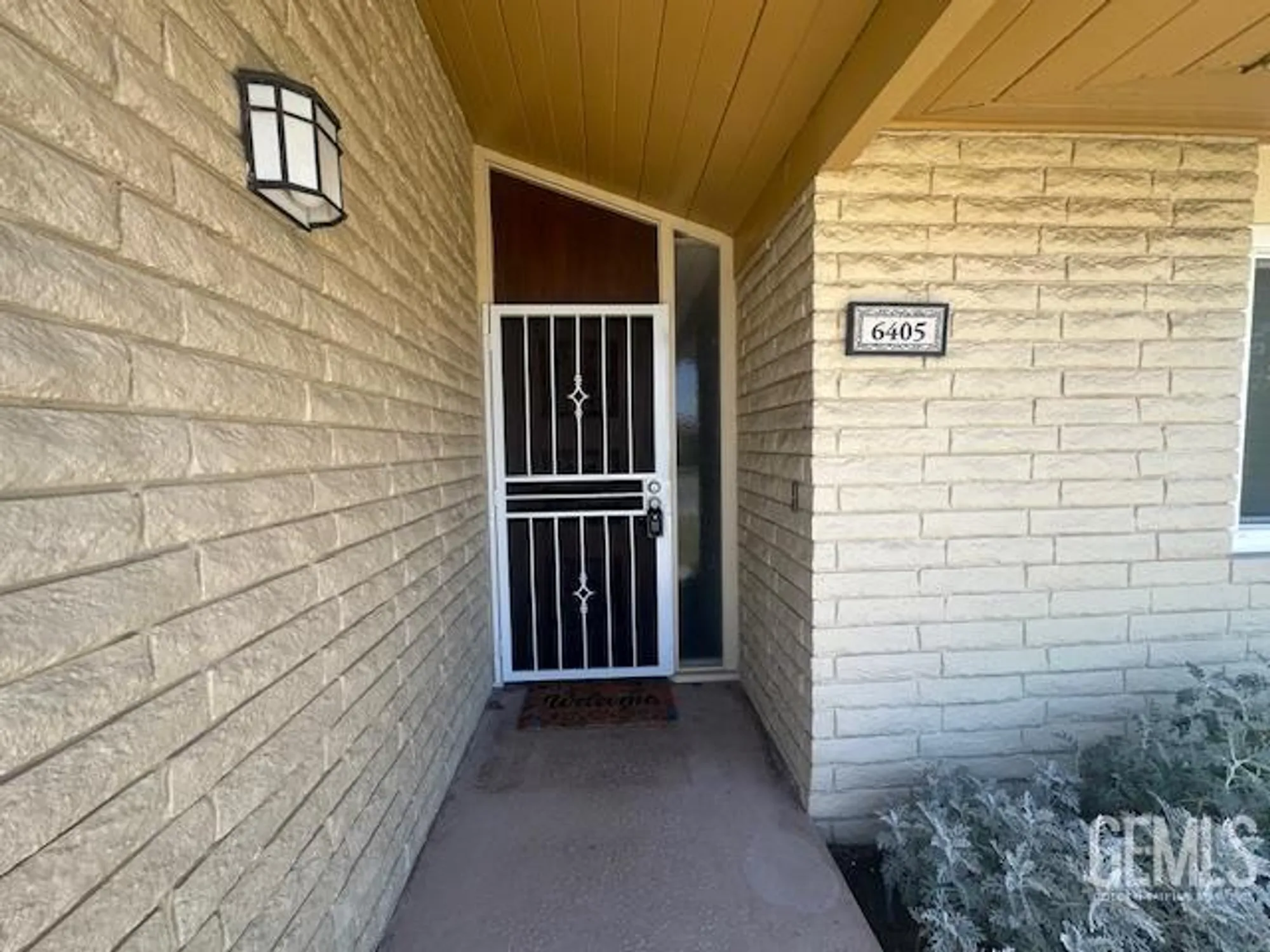 Property Slideshow image 3 of 23 | 6405 desert hills ave, Bakersfield, CA, 93309