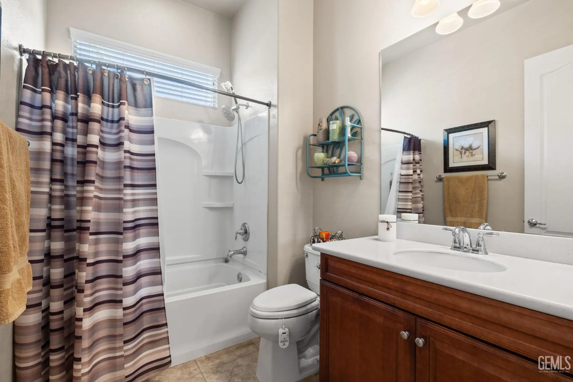 Property Slideshow image 31 of 42 | 5900 river birch dr, Bakersfield, CA, 93306