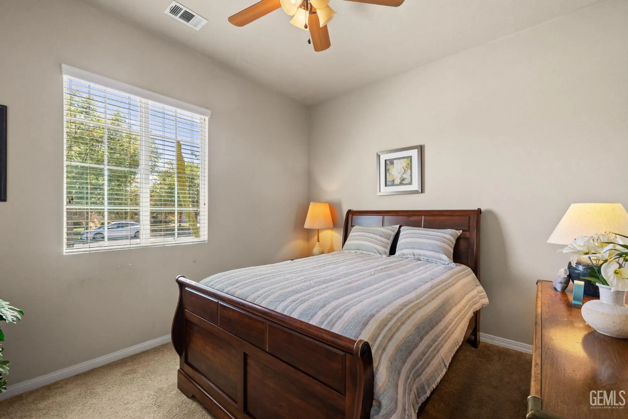 Property Slideshow image 29 of 42 | 5900 river birch dr, Bakersfield, CA, 93306
