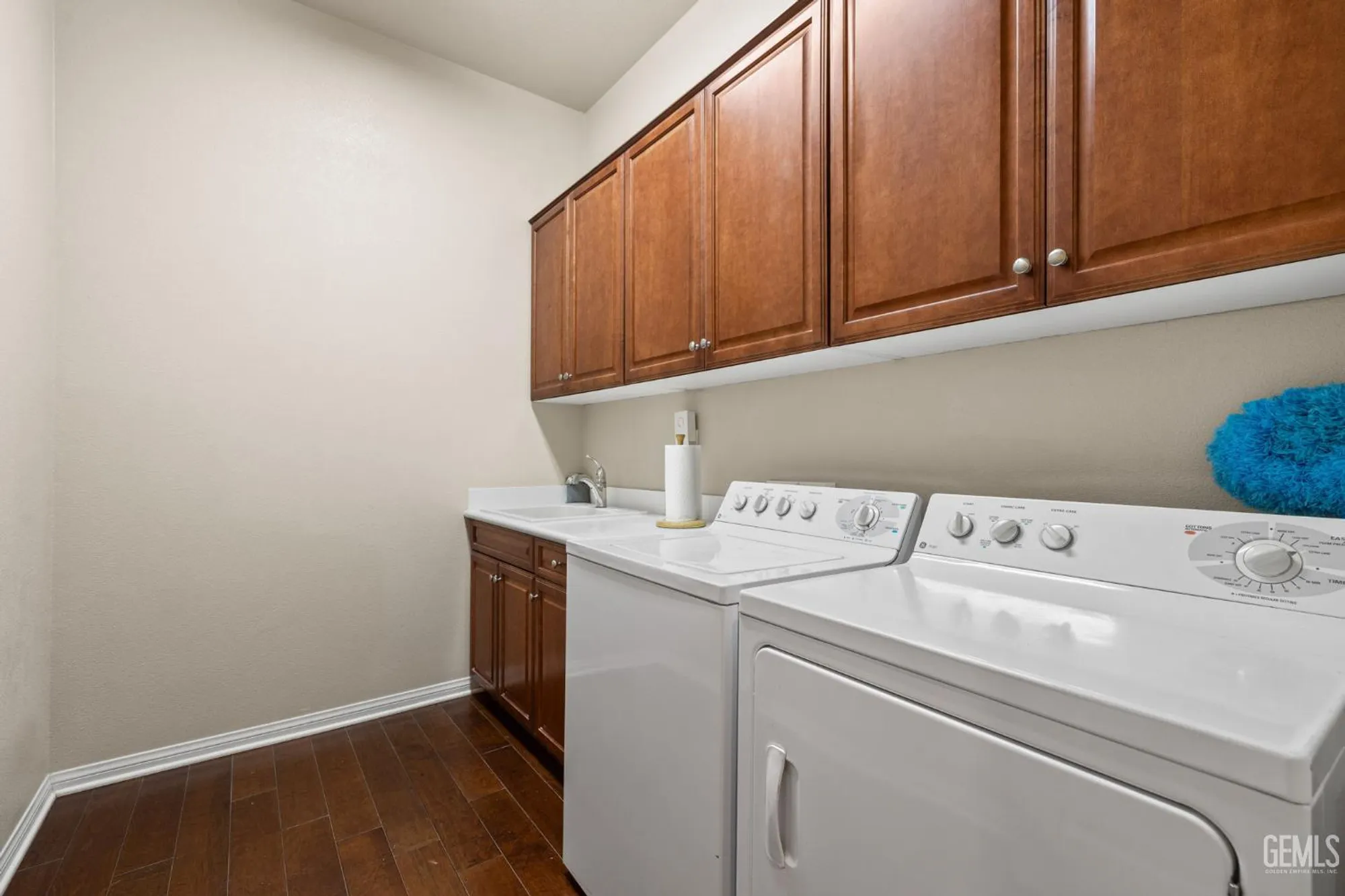 Property Slideshow image 34 of 42 | 5900 river birch dr, Bakersfield, CA, 93306