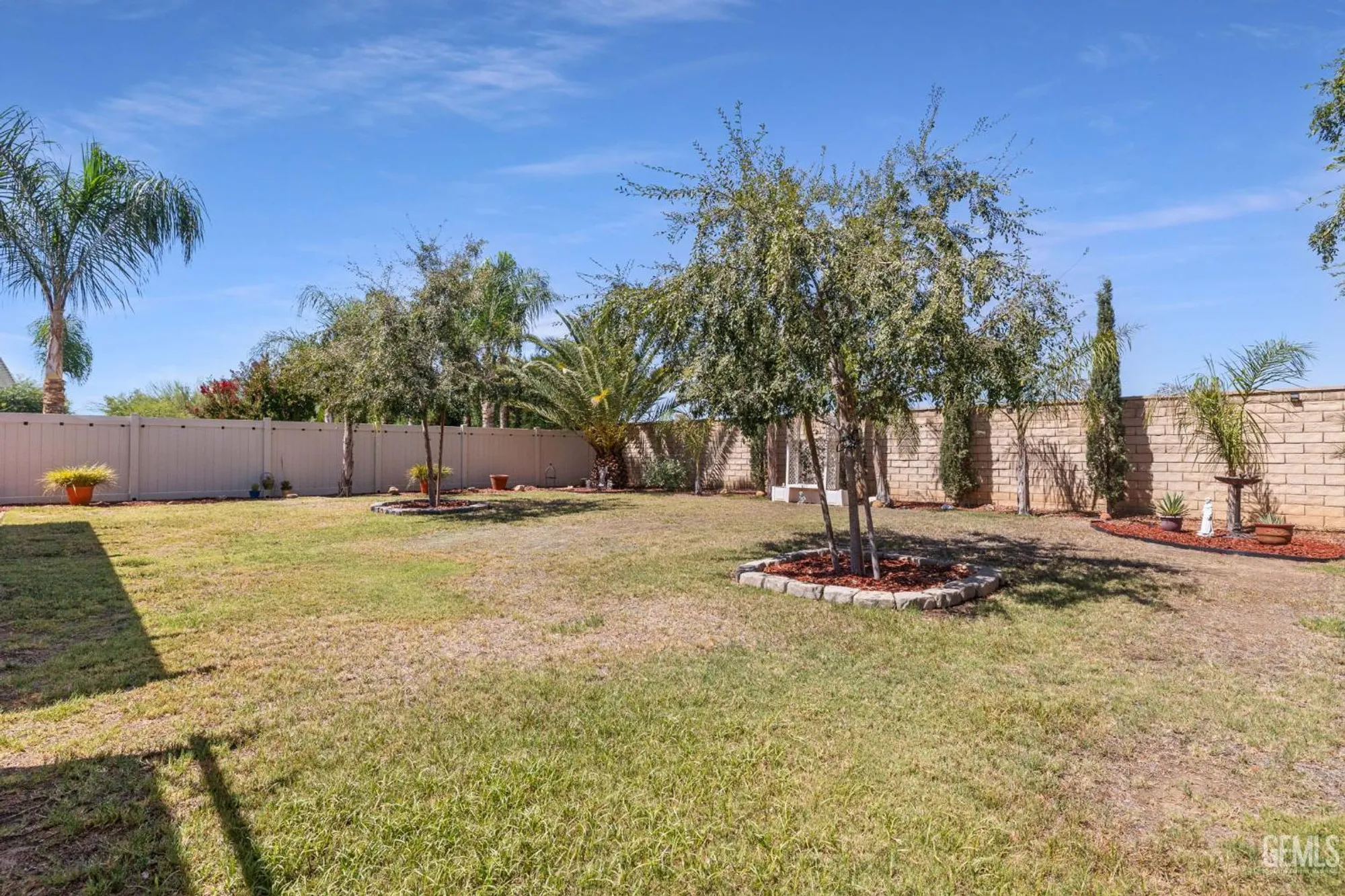 Property Slideshow image 38 of 42 | 5900 river birch dr, Bakersfield, CA, 93306