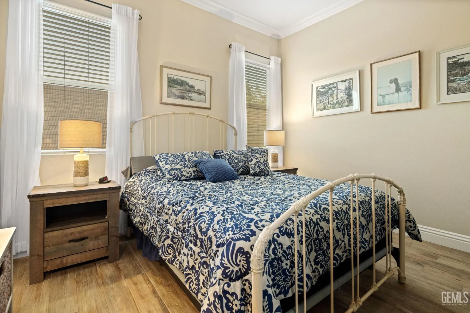 Property Slideshow image 31 of 48 | 5901 orange hill pl, Bakersfield, CA, 93306