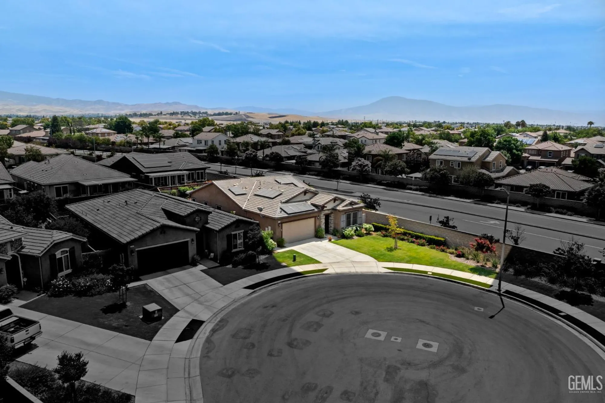 Property Slideshow image 46 of 48 | 5901 orange hill pl, Bakersfield, CA, 93306