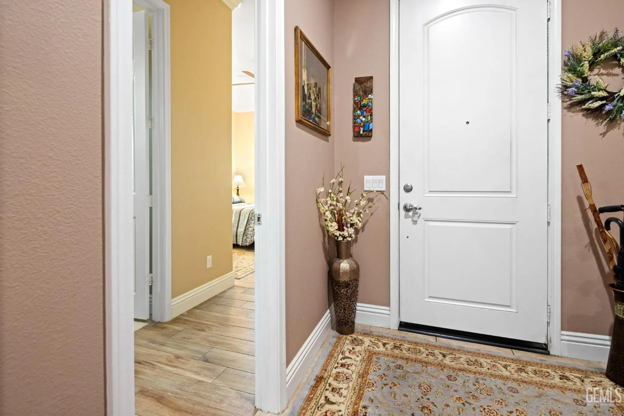 Property Slideshow image 28 of 48 | 5901 orange hill pl, Bakersfield, CA, 93306