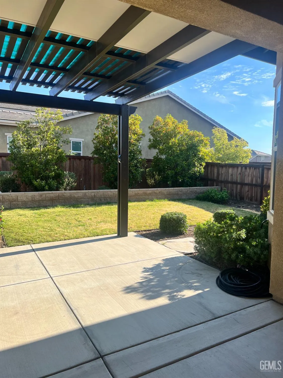 Property Slideshow image 30 of 42 | 9909 stockholm pl, Bakersfield, CA, 93306