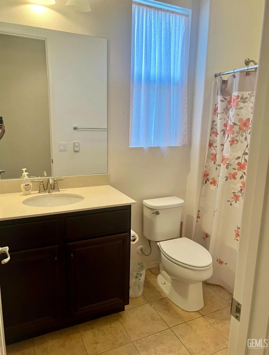 Property Slideshow image 27 of 42 | 9909 stockholm pl, Bakersfield, CA, 93306