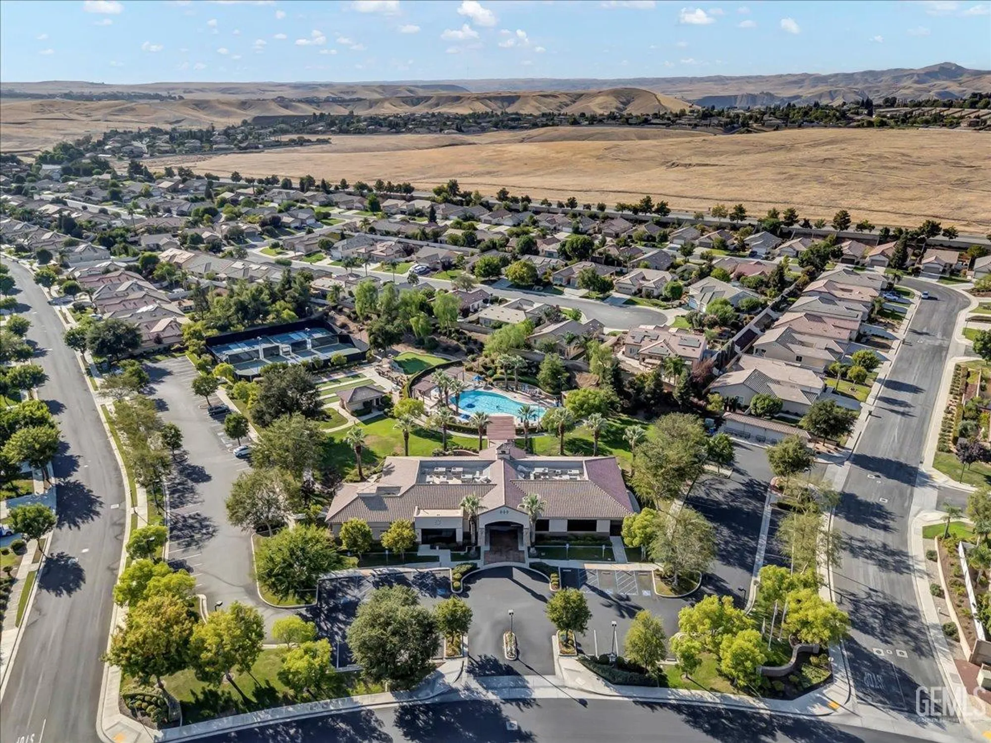 Property Slideshow image 37 of 38 | 5714 park place dr, Bakersfield, CA, 93306