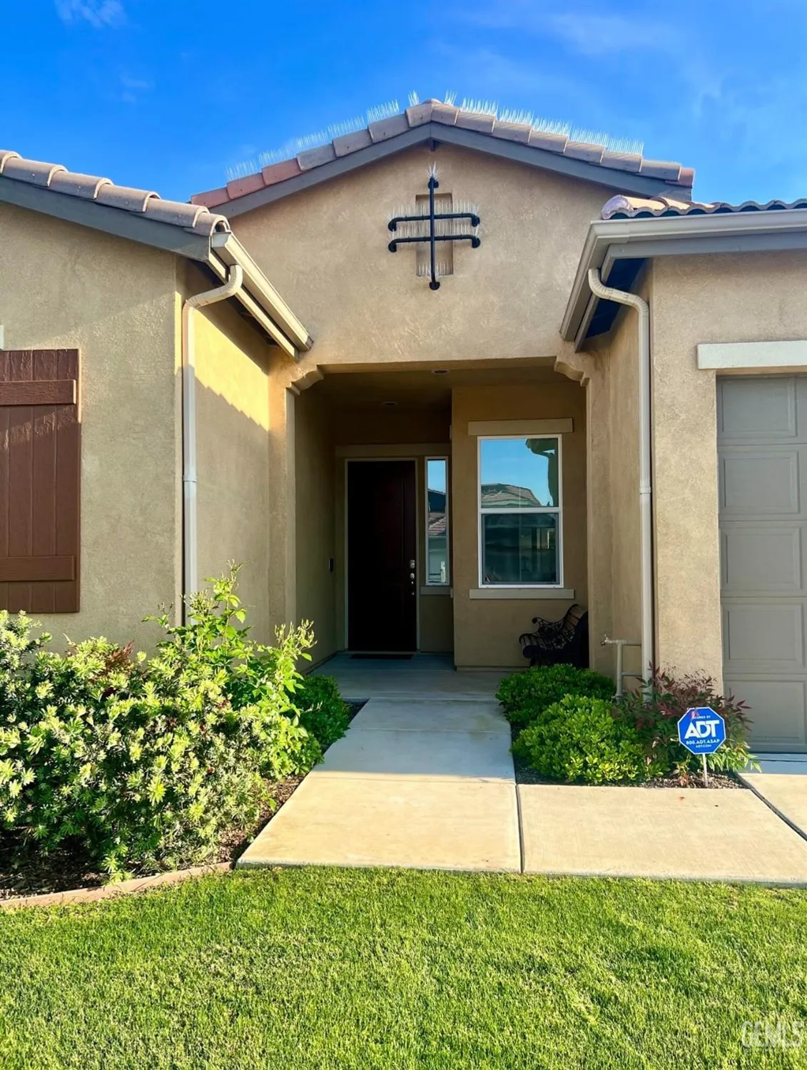 Property Slideshow image 6 of 42 | 9909 stockholm pl, Bakersfield, CA, 93306