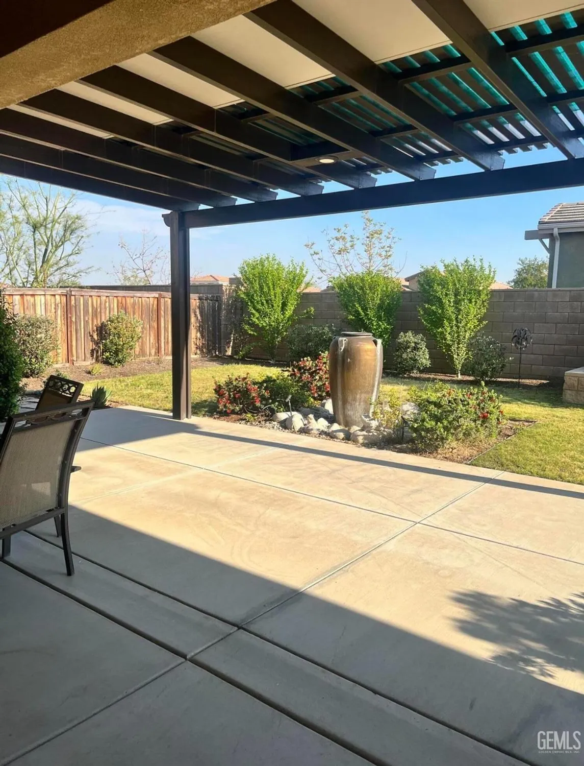 Property Slideshow image 31 of 42 | 9909 stockholm pl, Bakersfield, CA, 93306