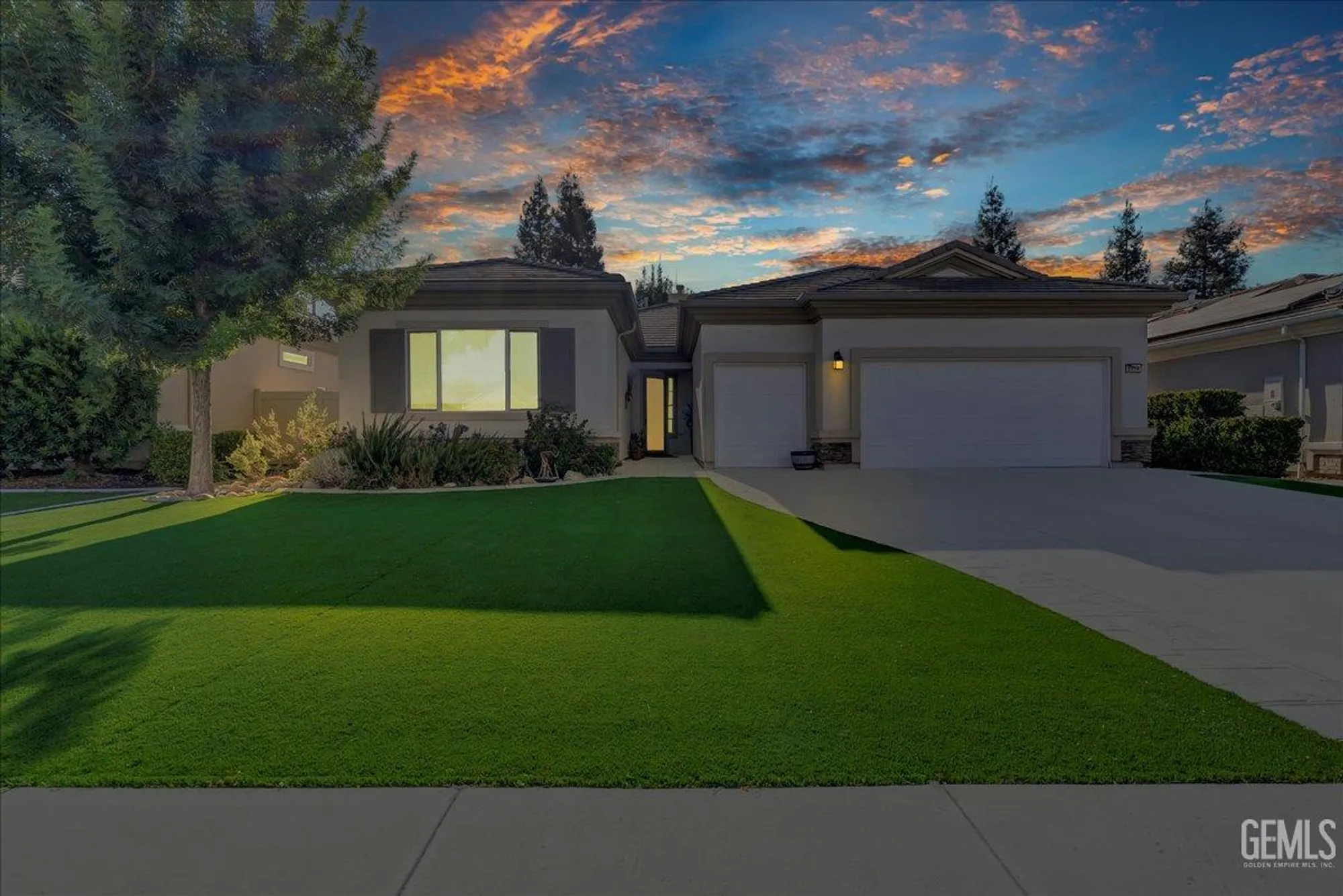 Property Slideshow image 38 of 38 | 5714 park place dr, Bakersfield, CA, 93306