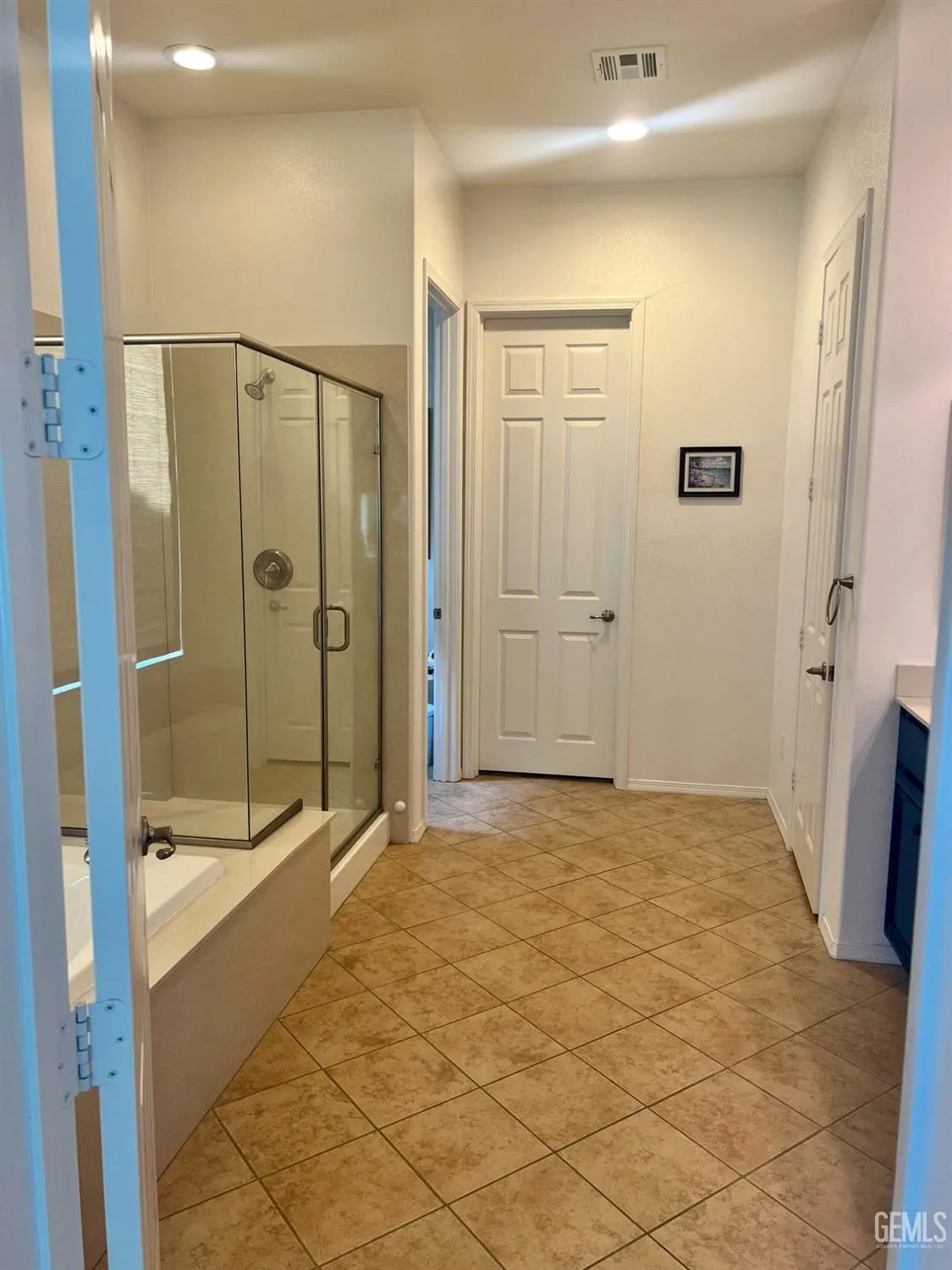 Property Slideshow image 24 of 42 | 9909 stockholm pl, Bakersfield, CA, 93306