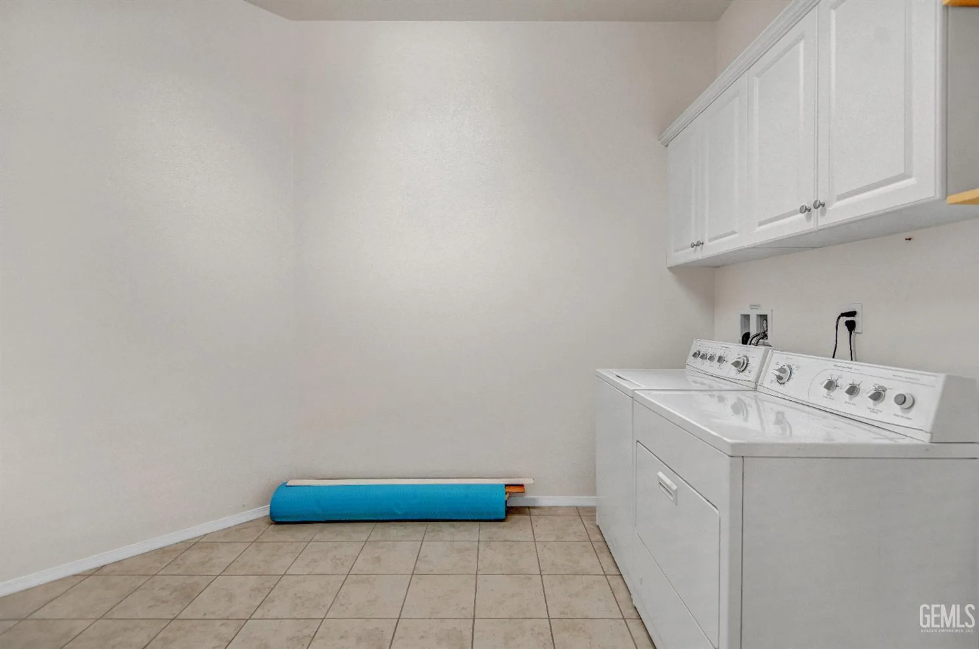 Property Slideshow image 11 of 38 | 9709 richland hills ln, Bakersfield, CA, 93306