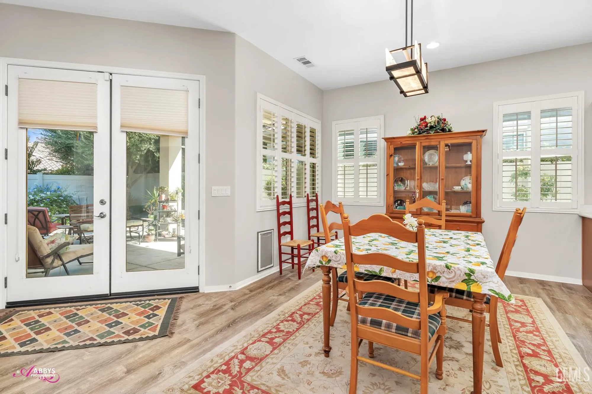 Property Slideshow image 13 of 52 | 13808 calico village dr, Bakersfield, CA, 93306