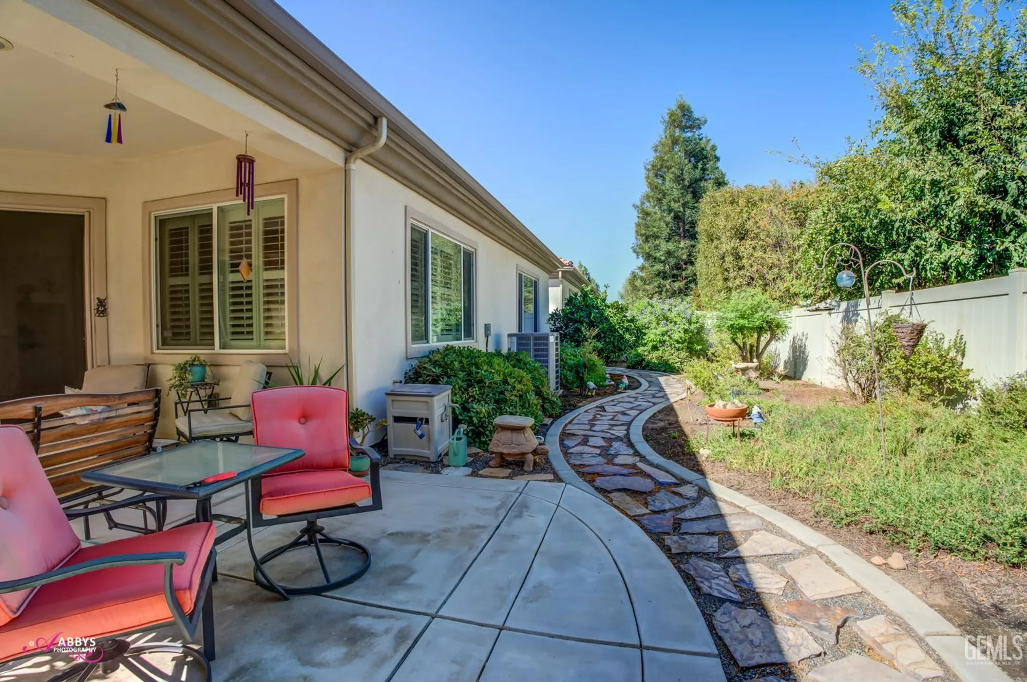 Property Slideshow image 32 of 52 | 13808 calico village dr, Bakersfield, CA, 93306