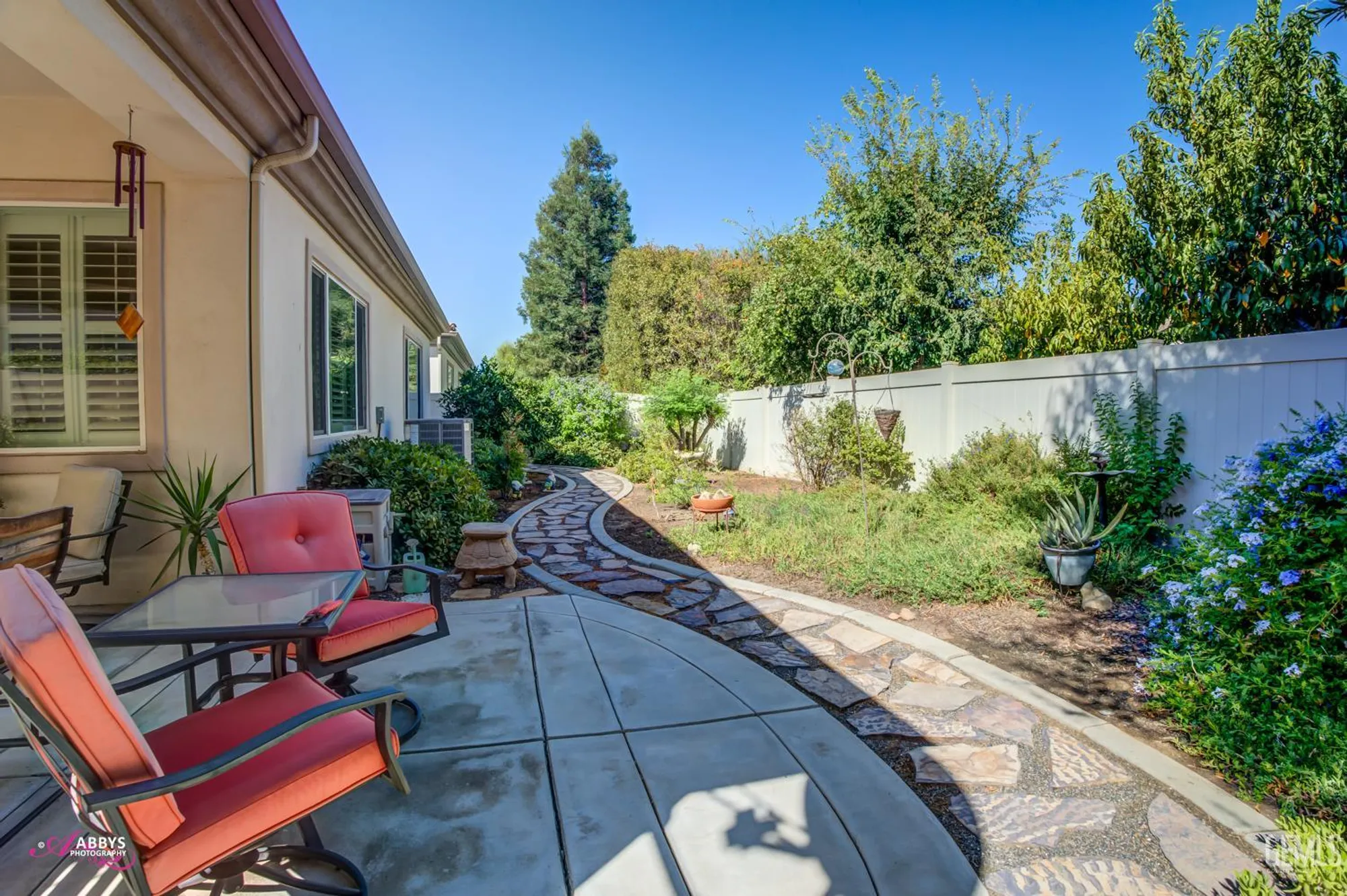 Property Slideshow image 31 of 52 | 13808 calico village dr, Bakersfield, CA, 93306