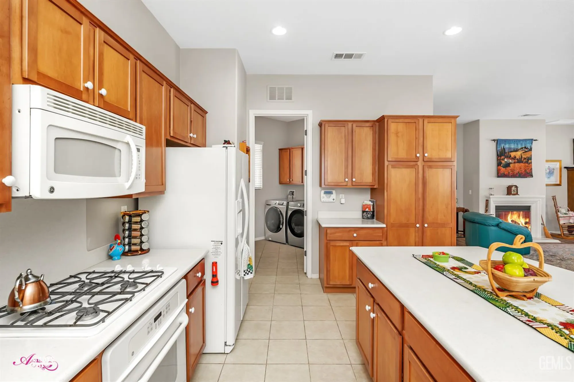 Property Slideshow image 19 of 52 | 13808 calico village dr, Bakersfield, CA, 93306