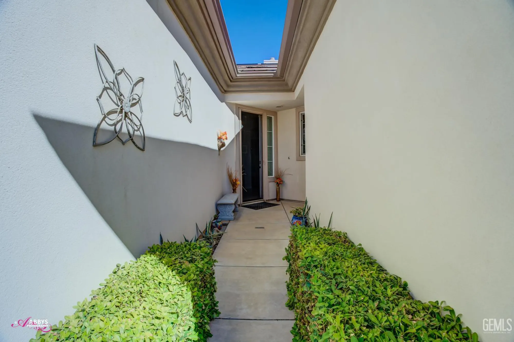 Property Slideshow image 5 of 52 | 13808 calico village dr, Bakersfield, CA, 93306