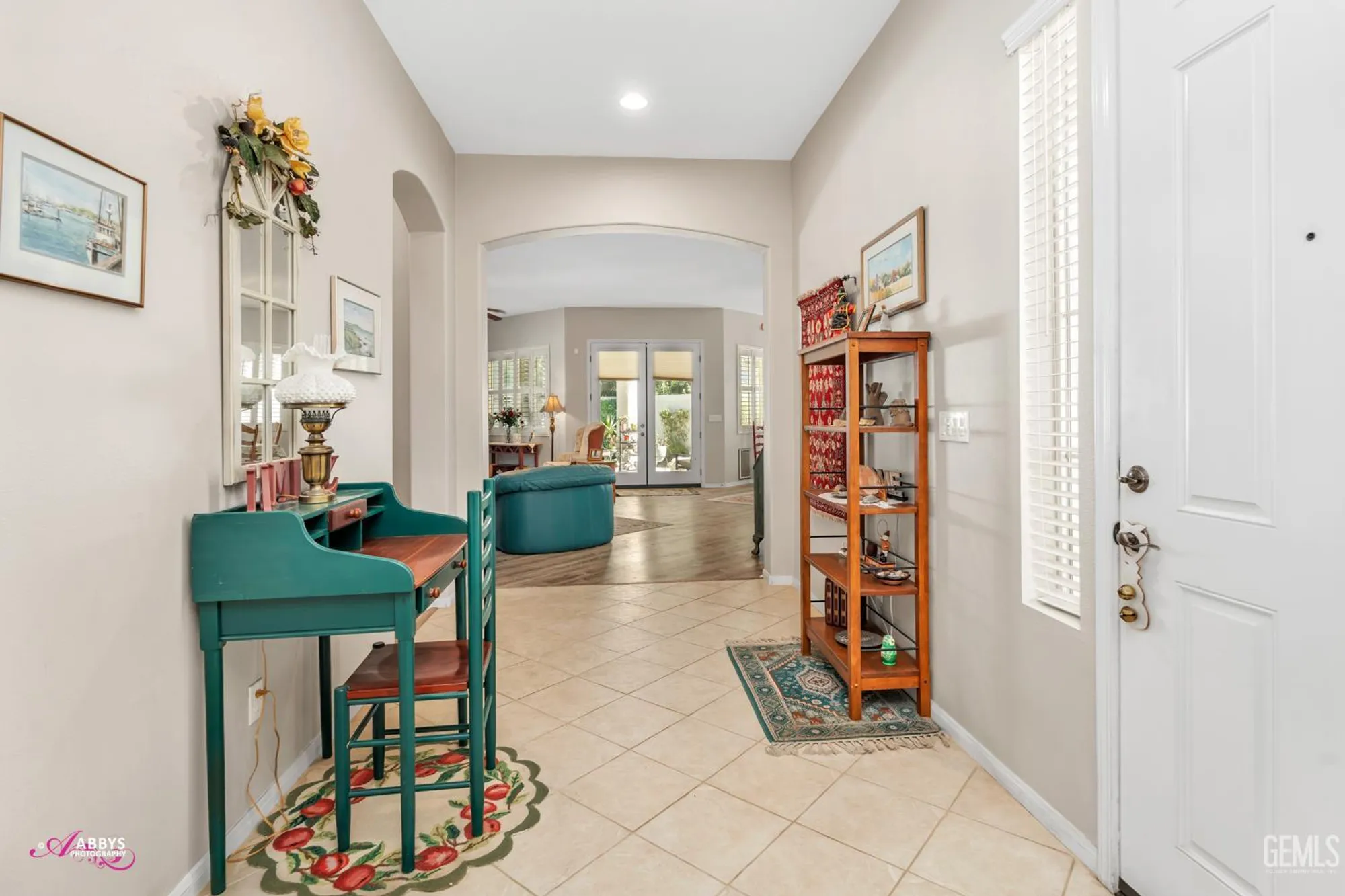 Property Slideshow image 8 of 52 | 13808 calico village dr, Bakersfield, CA, 93306