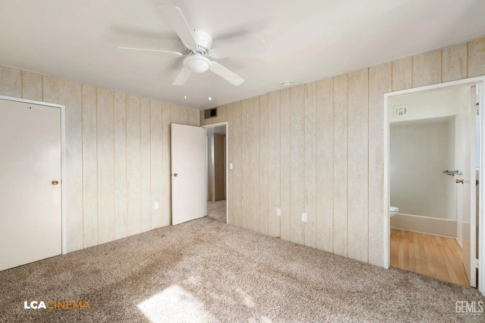 Property Slideshow image 12 of 20 | 405 oak fair way, Bakersfield, CA, 93309