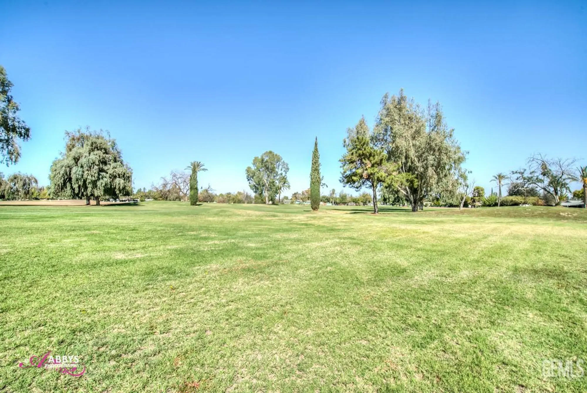 Property Slideshow image 26 of 27 | 6104 bel aire way, Bakersfield, CA, 93309