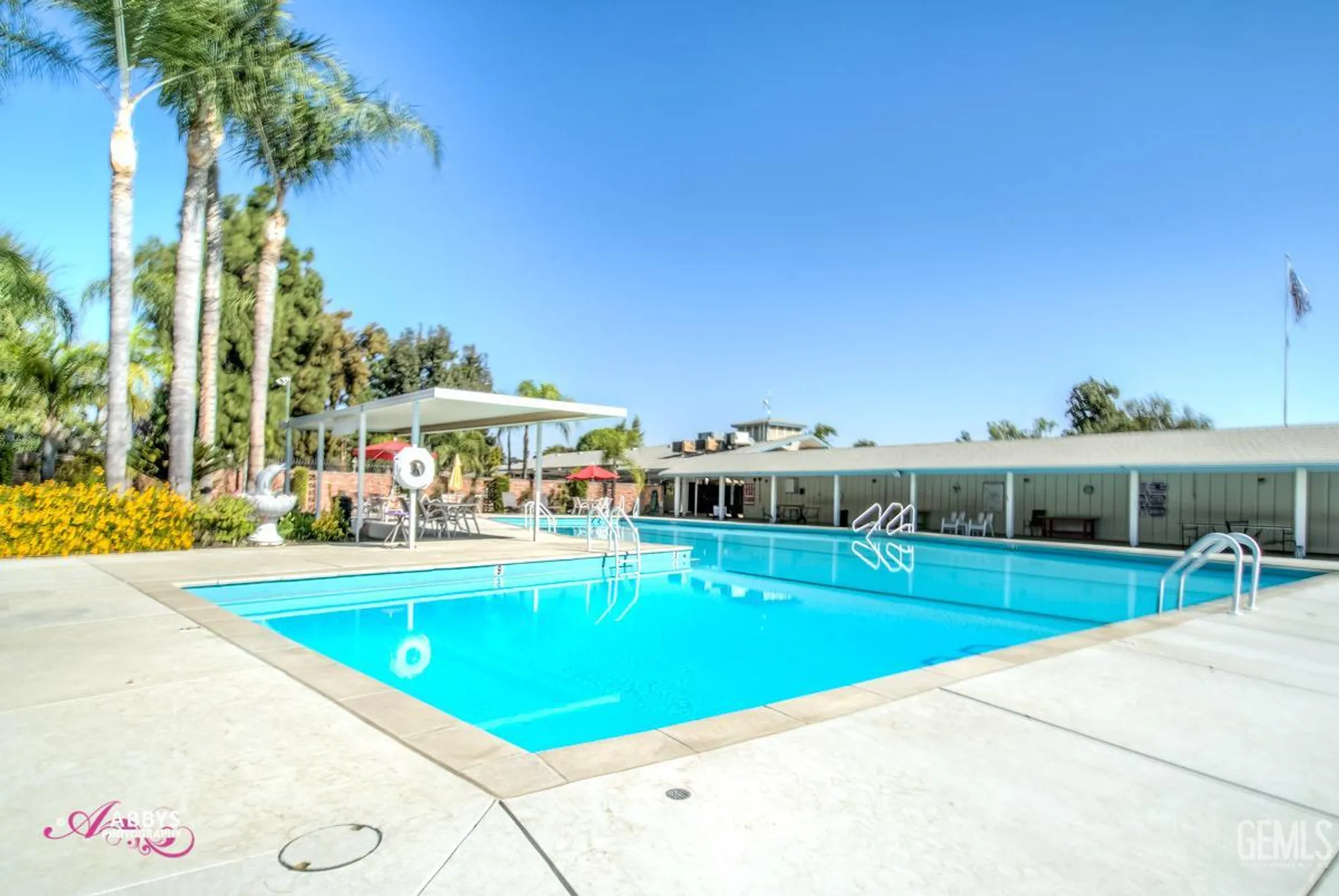 Property Slideshow image 21 of 27 | 6104 bel aire way, Bakersfield, CA, 93309