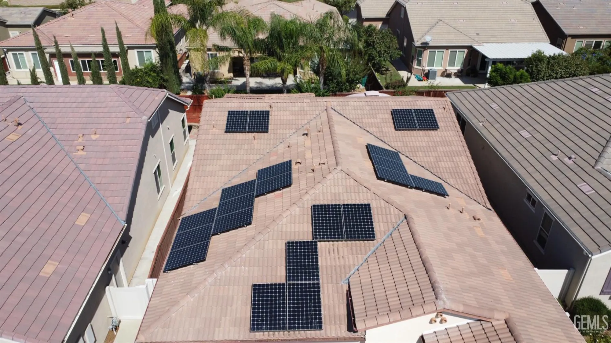 Property Slideshow image 4 of 48 | 10026 besancon way, Bakersfield, CA, 93306