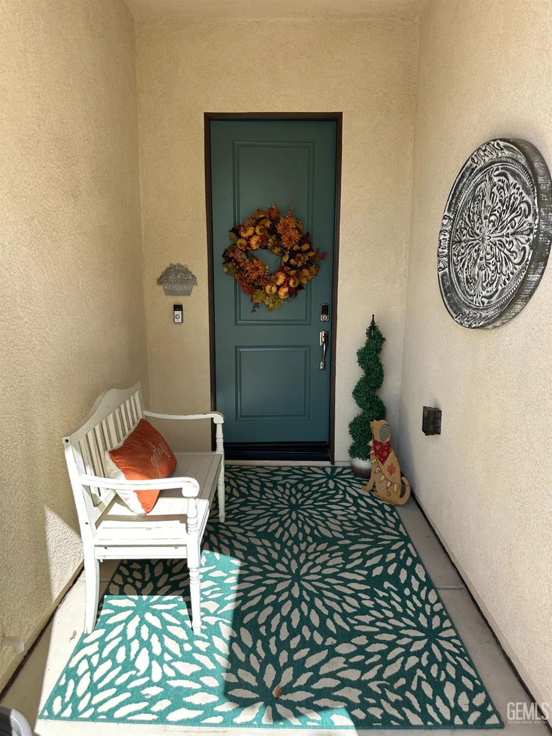 Property Slideshow image 12 of 48 | 10026 besancon way, Bakersfield, CA, 93306