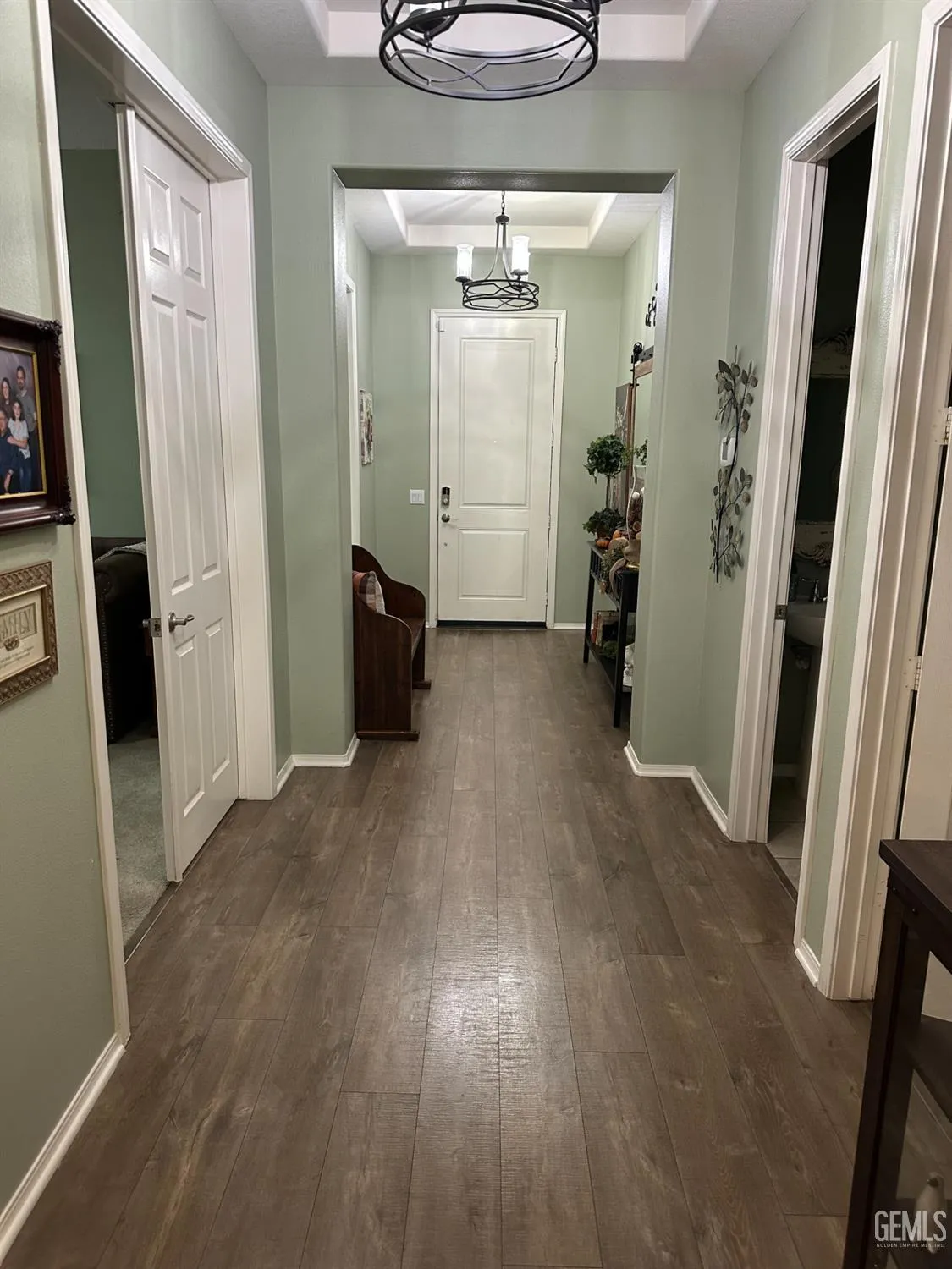 Property Slideshow image 13 of 48 | 10026 besancon way, Bakersfield, CA, 93306