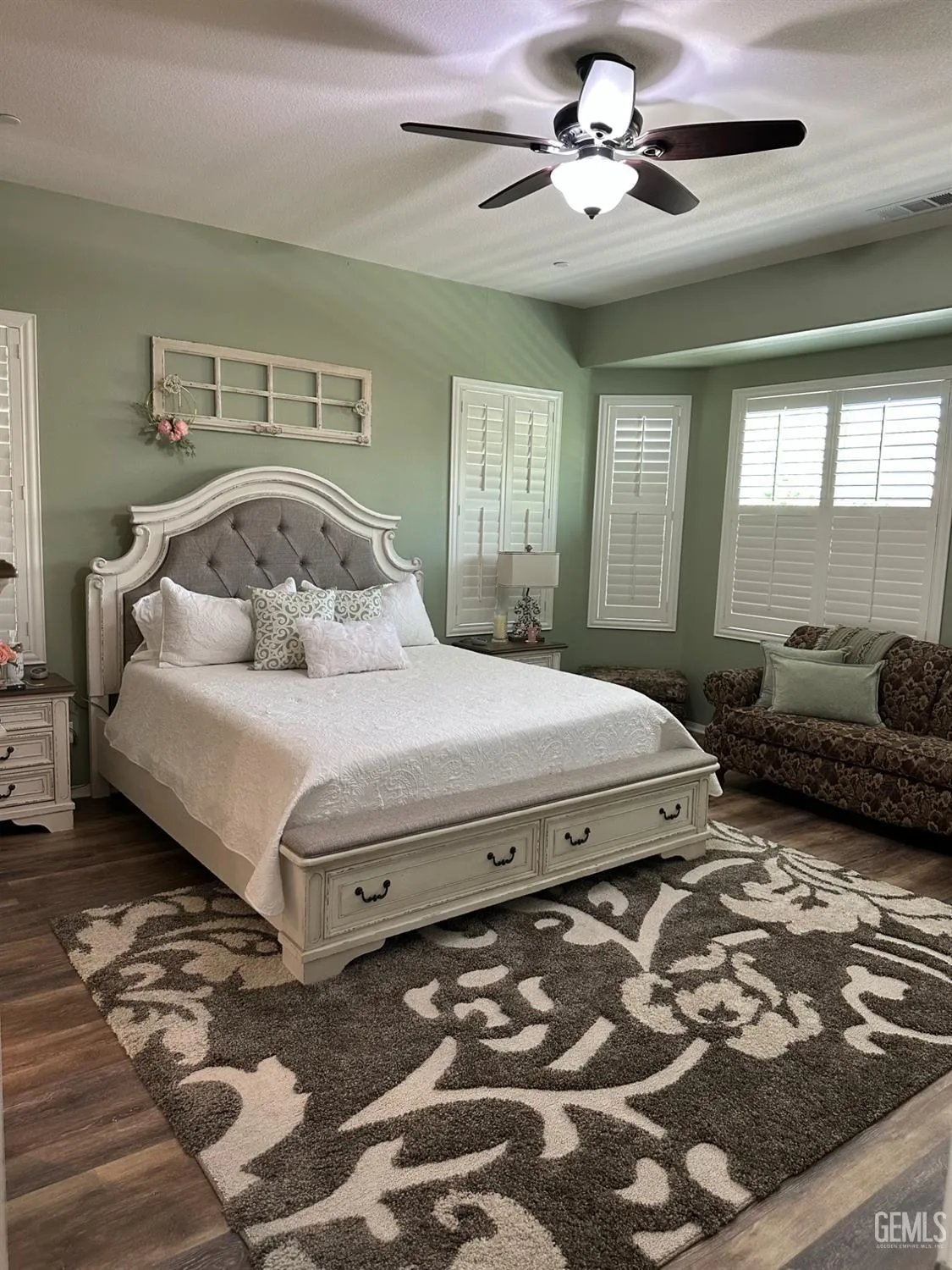 Property Slideshow image 30 of 48 | 10026 besancon way, Bakersfield, CA, 93306