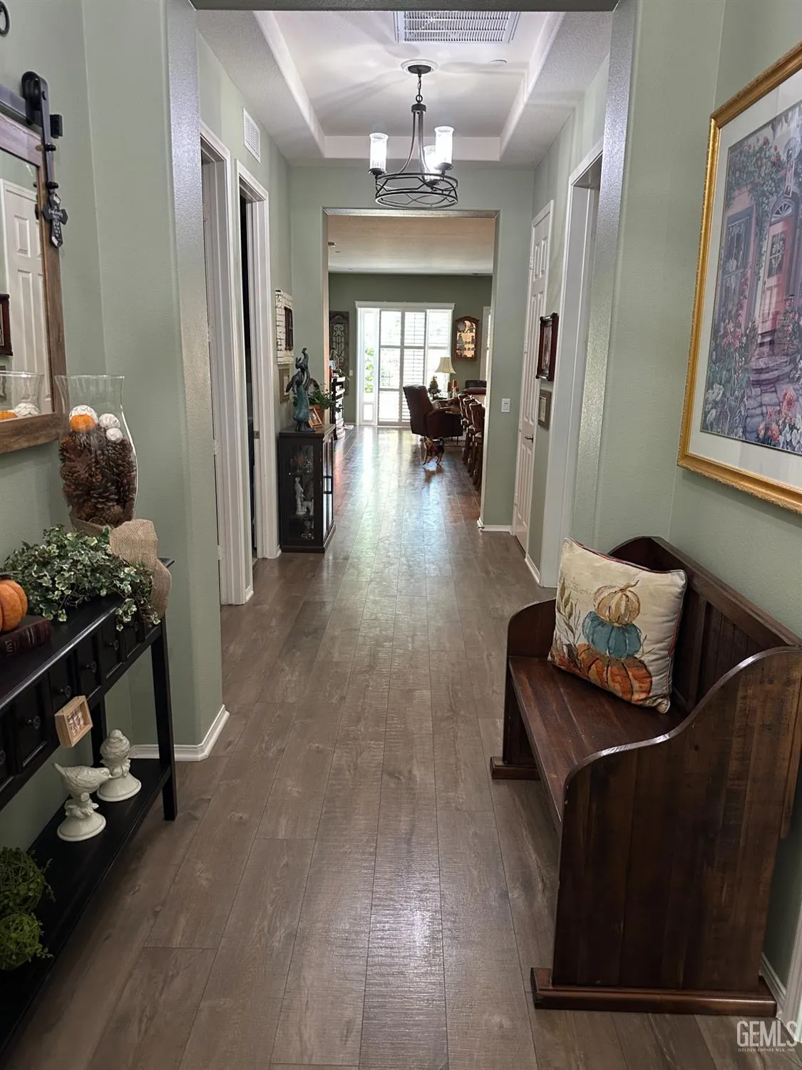 Property Slideshow image 14 of 48 | 10026 besancon way, Bakersfield, CA, 93306